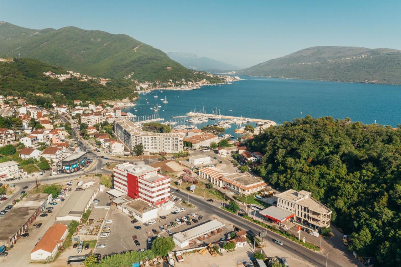 Centar Novi Hotel Herceg Novi Buitenkant foto